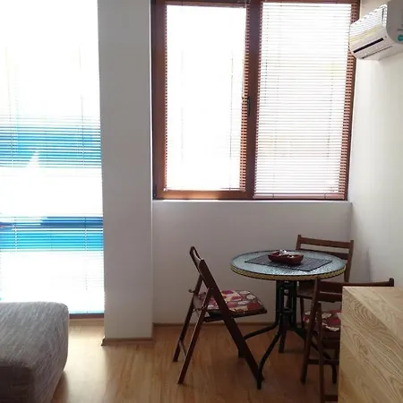 Apartament Апартаменты В Равде